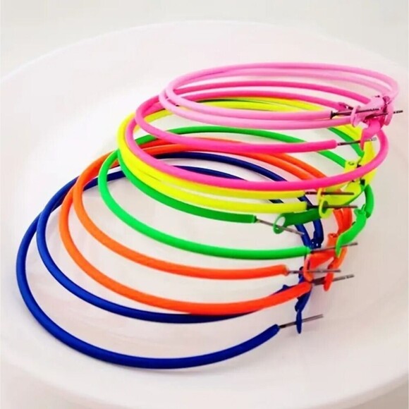 Neon color hoop earrings nightlife wear vibrant colors - Picture 4 of 6